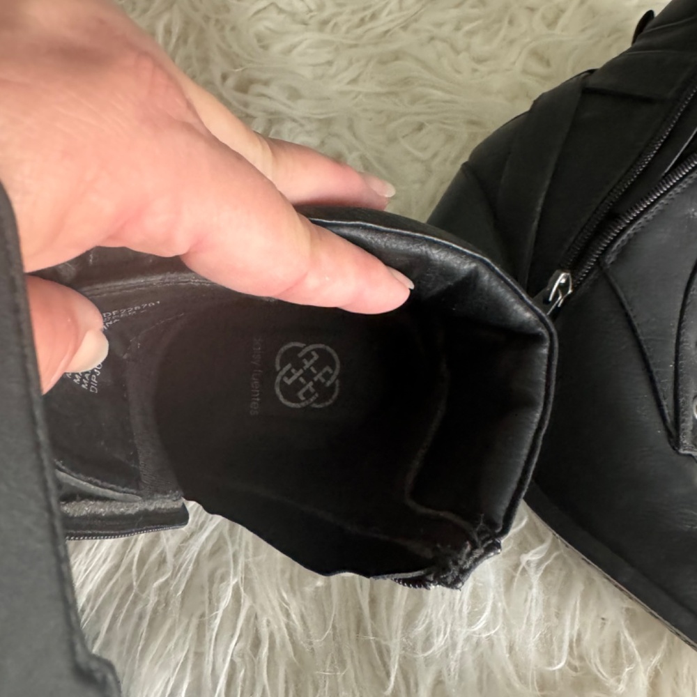 9M High Heeled short boot - Picture 3 of 5